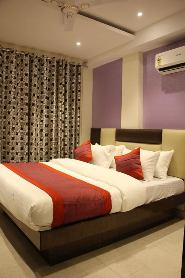 Hotel Snow White Inn New Delhi Exterior photo