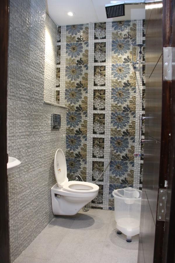 Hotel Snow White Inn New Delhi Exterior photo