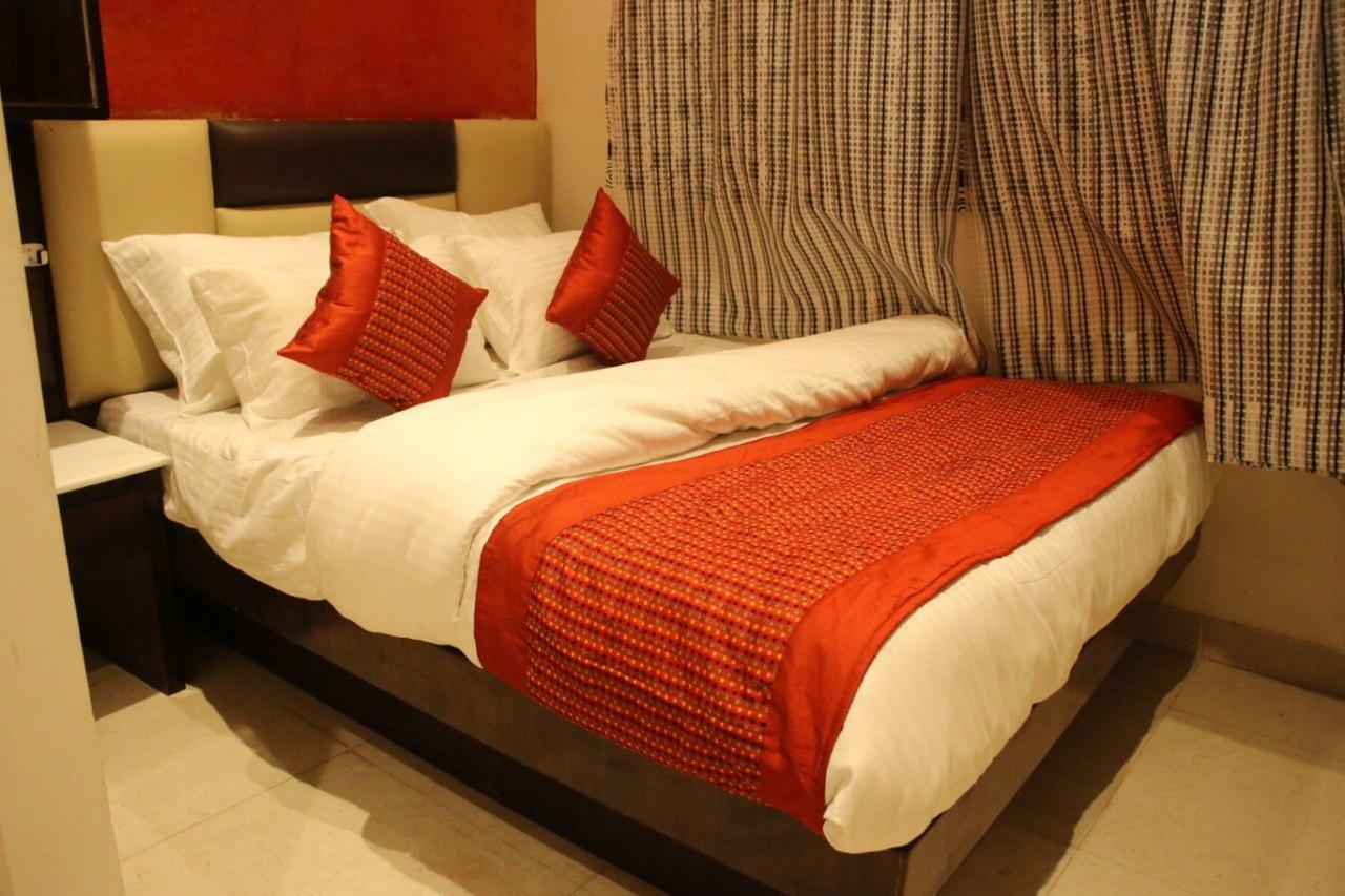 Hotel Snow White Inn New Delhi Exterior photo